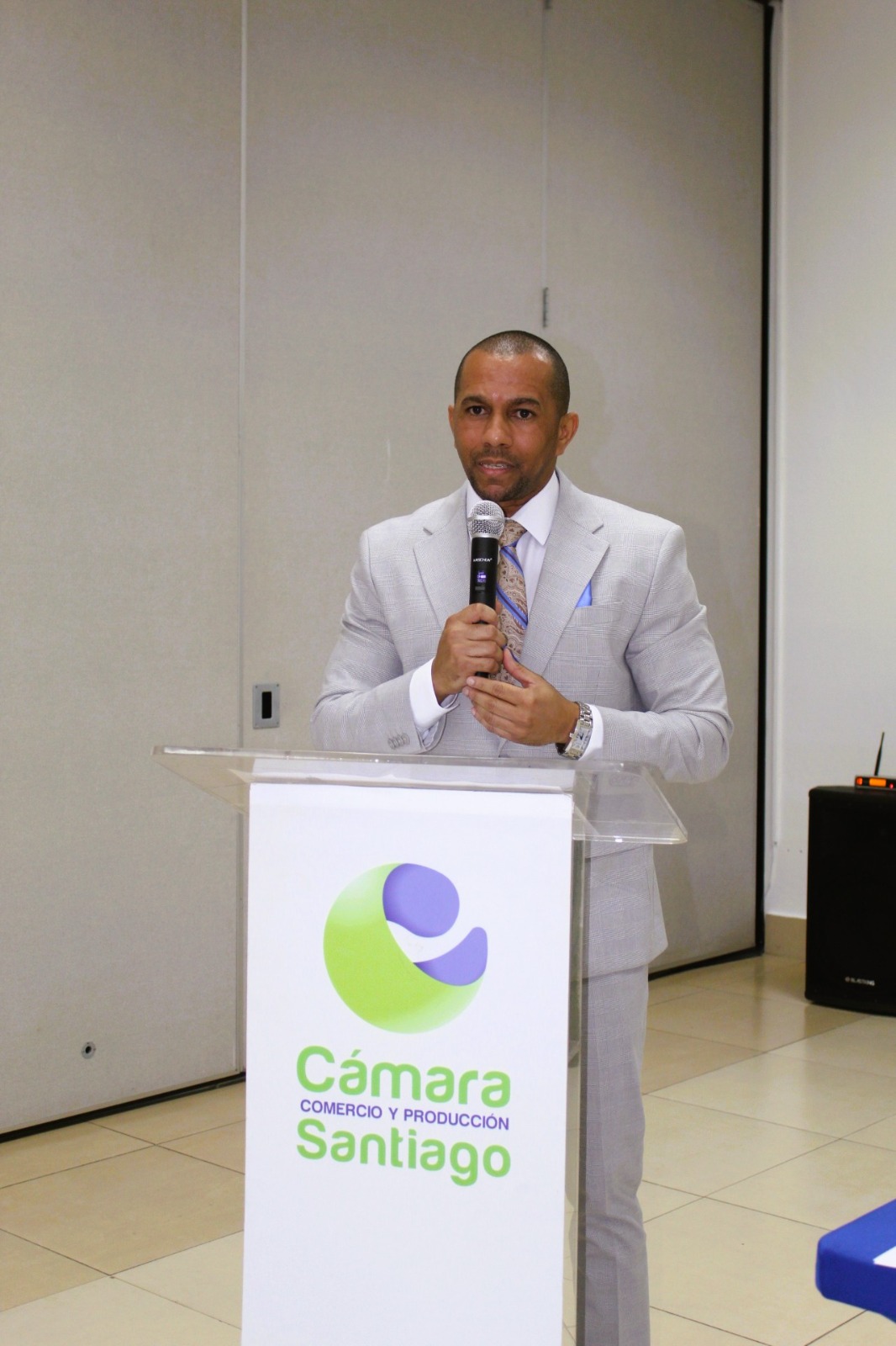 Ennio Santa En Representacion De Promipyme